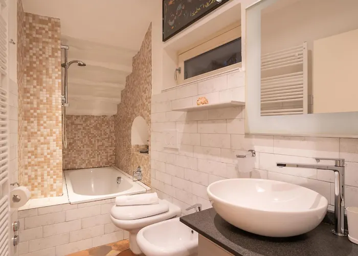 Chiave Di Volta Lovely With Terrace 3* ורנה