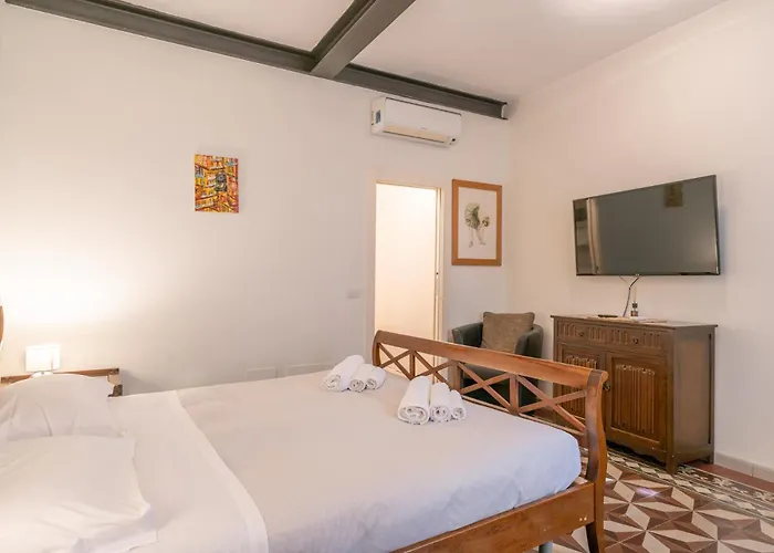 Chiave Di Volta Lovely With Terrace 3* ורנה