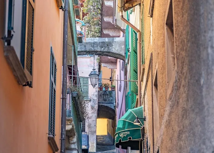 Pensjonat Chiave Di Volta Lovely With Terrace Varenna